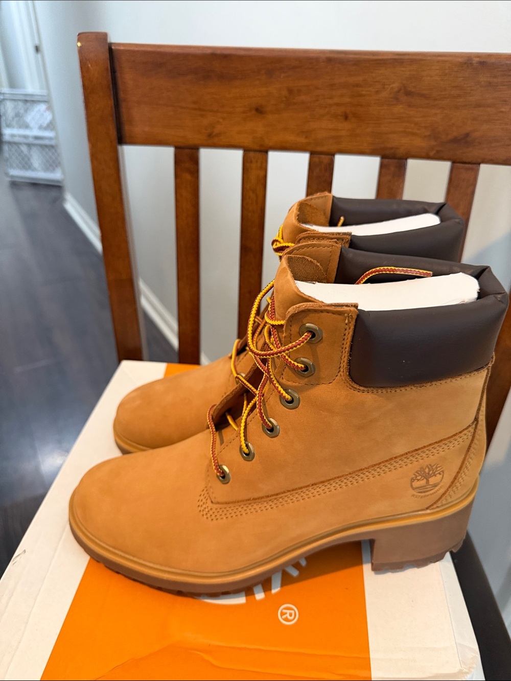 NIB Timberland Kinsley 6” Waterproof Boot - Picture 5 of 10